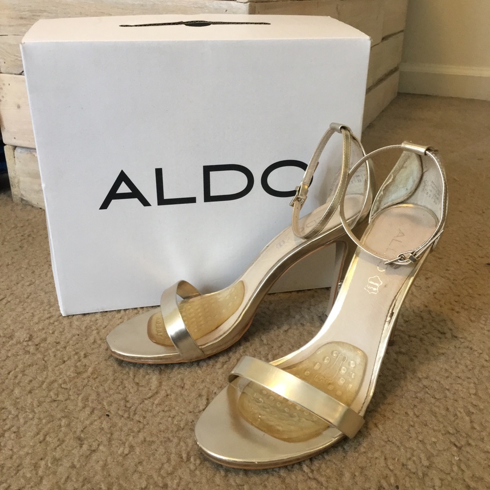 ALDO metallic gold 3.5” heels
